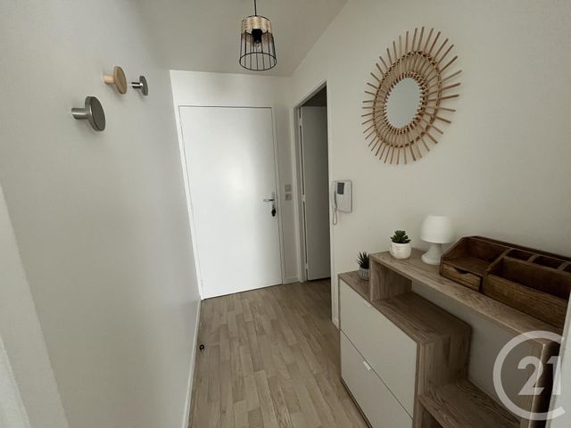 Appartement F1 &agrave; louer - 1 pi&egrave;ce - 19,60 m2 - La Rochelle - 17 - POITOU-CHARENTES