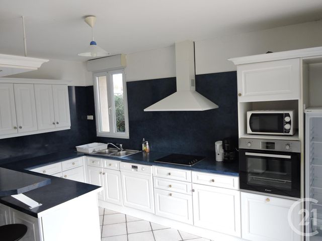 Appartement Chambre &agrave; louer - 1 pi&egrave;ce - 15,30 m2 - Aytre - 17 - POITOU-CHARENTES