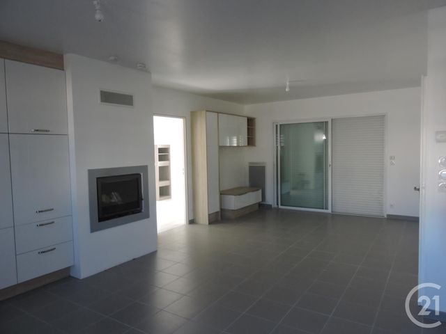 Maison &agrave; louer - 4 pi&egrave;ces - 85 m2 - Charron - 17 - POITOU-CHARENTES