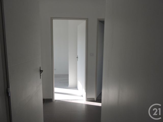 Maison &agrave; louer - 4 pi&egrave;ces - 85 m2 - Charron - 17 - POITOU-CHARENTES