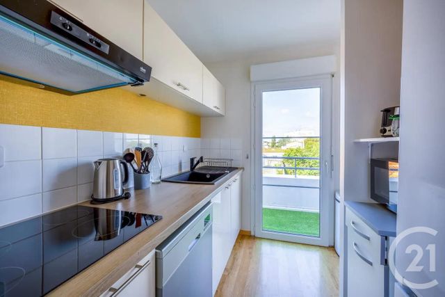 Appartement F3 &agrave; louer - 3 pi&egrave;ces - 62,80 m2 - La Rochelle - 17 - POITOU-CHARENTES