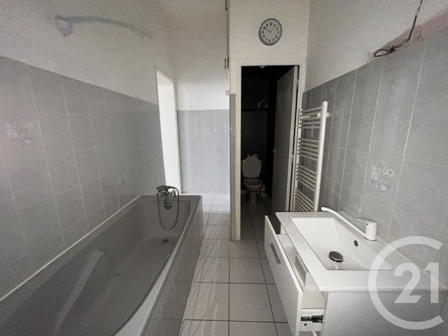 Divers &agrave; vendre - 71,48 m2 - La Rochelle - 17 - POITOU-CHARENTES