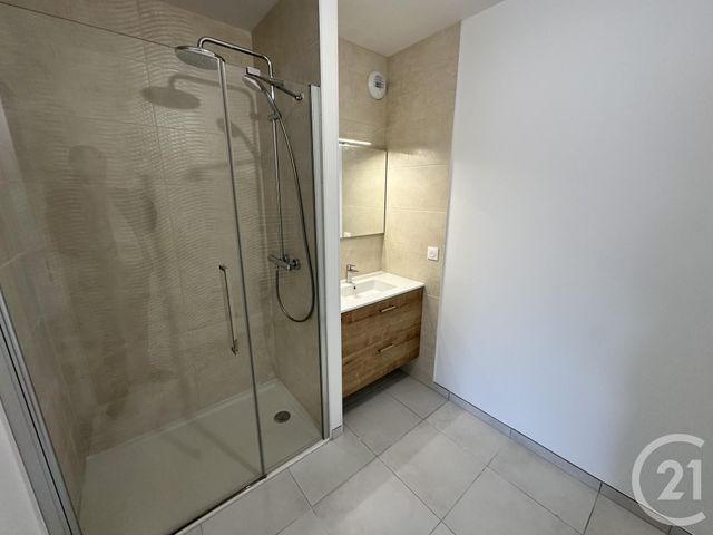 Appartement F3 &agrave; louer - 3 pi&egrave;ces - 60 m2 - La Rochelle - 17 - POITOU-CHARENTES