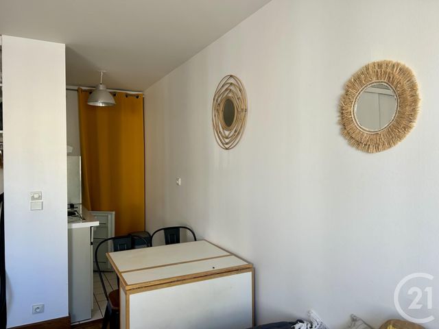 Appartement Studio &agrave; louer - 1 pi&egrave;ce - 31 m2 - La Rochelle - 17 - POITOU-CHARENTES