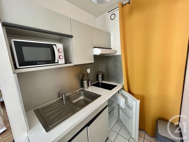 Appartement Studio &agrave; louer - 1 pi&egrave;ce - 31 m2 - La Rochelle - 17 - POITOU-CHARENTES