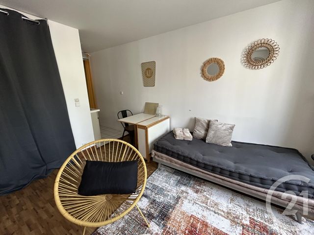 Appartement Studio &agrave; louer - 1 pi&egrave;ce - 31 m2 - La Rochelle - 17 - POITOU-CHARENTES