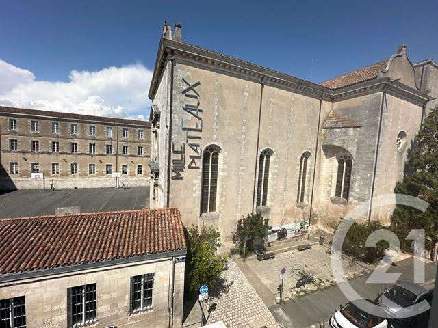 Appartement T1 &agrave; louer - 1 pi&egrave;ce - 24,05 m2 - La Rochelle - 17 - POITOU-CHARENTES