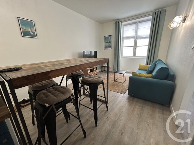 Appartement T2 &agrave; louer - 2 pi&egrave;ces - 30,23 m2 - La Rochelle - 17 - POITOU-CHARENTES