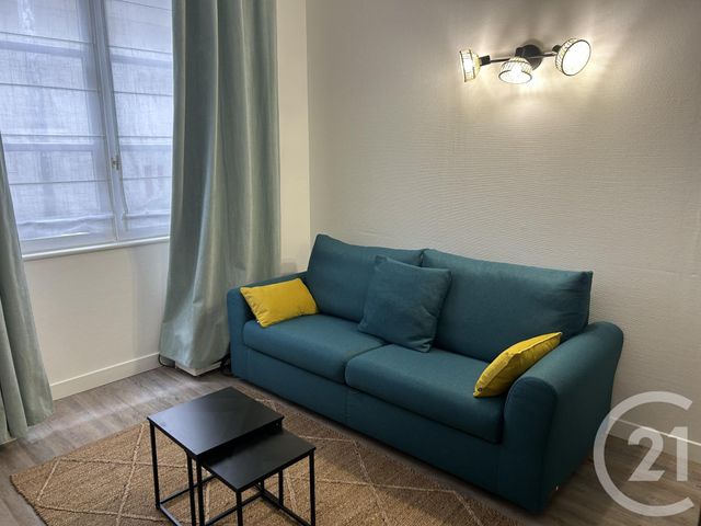 Appartement &agrave; louer - 2 pi&egrave;ces - 30,23 m2 - La Rochelle - 17 - POITOU-CHARENTES