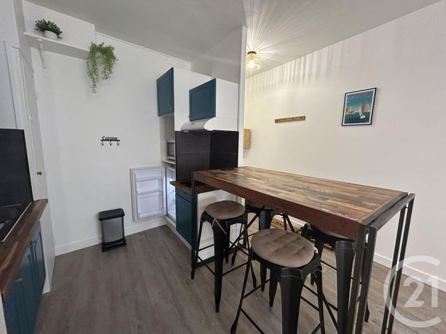 Appartement T2 &agrave; louer - 2 pi&egrave;ces - 30,23 m2 - La Rochelle - 17 - POITOU-CHARENTES