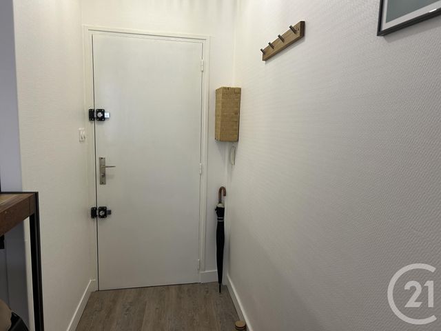 Appartement &agrave; louer - 2 pi&egrave;ces - 30,23 m2 - La Rochelle - 17 - POITOU-CHARENTES