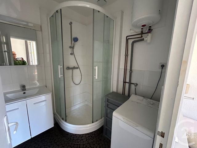 Appartement &agrave; louer - 2 pi&egrave;ces - 26,86 m2 - La Rochelle - 17 - POITOU-CHARENTES