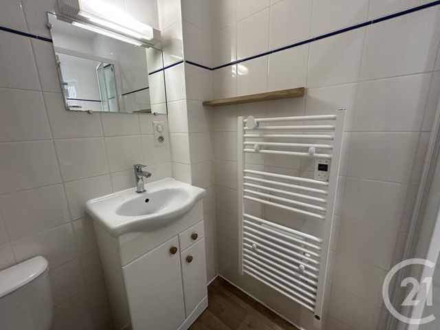 Appartement &agrave; louer - 2 pi&egrave;ces - 22,19 m2 - La Rochelle - 17 - POITOU-CHARENTES