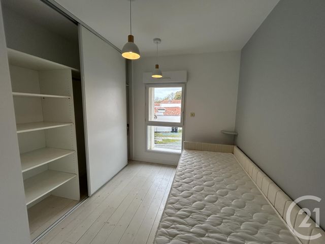 Appartement &agrave; louer - 2 pi&egrave;ces - 22,19 m2 - La Rochelle - 17 - POITOU-CHARENTES