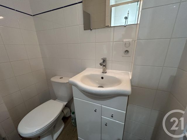 Appartement &agrave; louer - 2 pi&egrave;ces - 27 m2 - La Rochelle - 17 - POITOU-CHARENTES