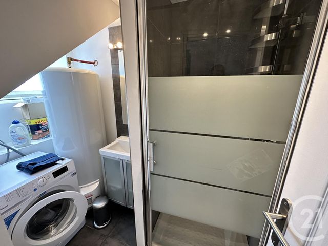  &agrave; louer - 1 pi&egrave;ce - 9 m2 - La Rochelle - 17 - POITOU-CHARENTES