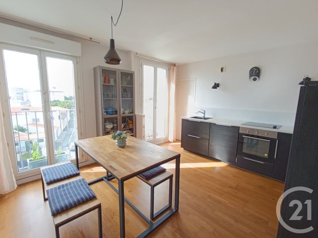 Appartement T5 &agrave; vendre - 5 pi&egrave;ces - 76 m2 - La Rochelle - 17 - POITOU-CHARENTES