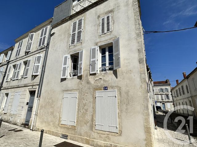 Appartement Studio &agrave; louer - 1 pi&egrave;ce - 16,85 m2 - La Rochelle - 17 - POITOU-CHARENTES