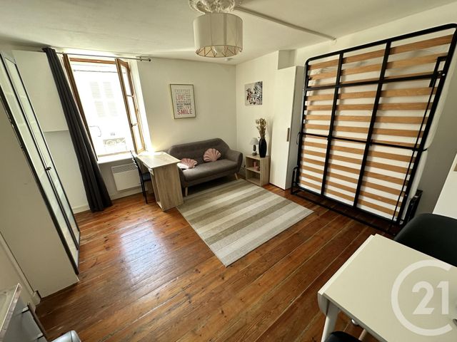Appartement Studio &agrave; louer - 1 pi&egrave;ce - 16,85 m2 - La Rochelle - 17 - POITOU-CHARENTES