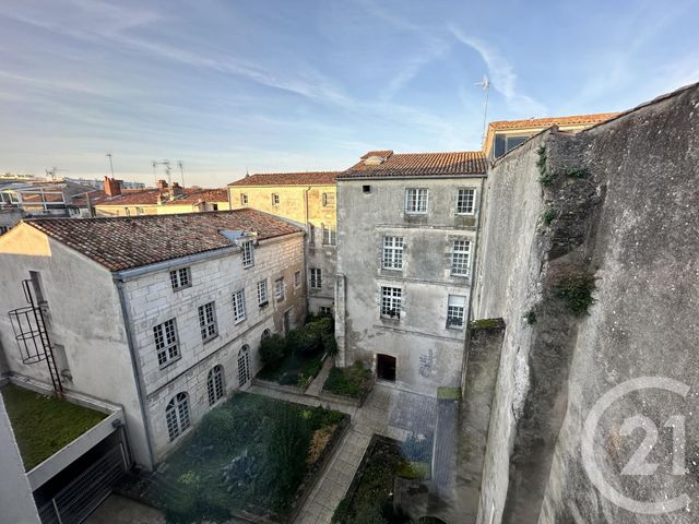 Appartement Studio &agrave; louer - 1 pi&egrave;ce - 27,61 m2 - La Rochelle - 17 - POITOU-CHARENTES