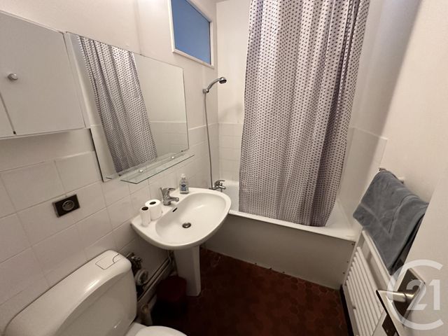 Appartement Studio &agrave; louer - 1 pi&egrave;ce - 27,61 m2 - La Rochelle - 17 - POITOU-CHARENTES