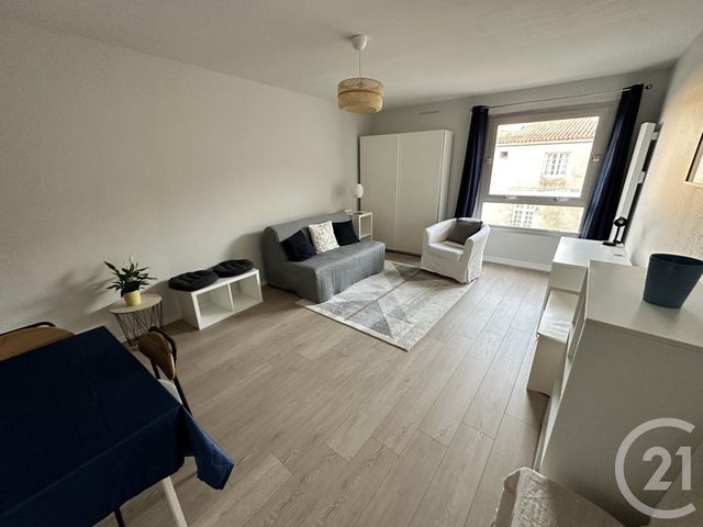Appartement Studio &agrave; louer - 1 pi&egrave;ce - 27,61 m2 - La Rochelle - 17 - POITOU-CHARENTES
