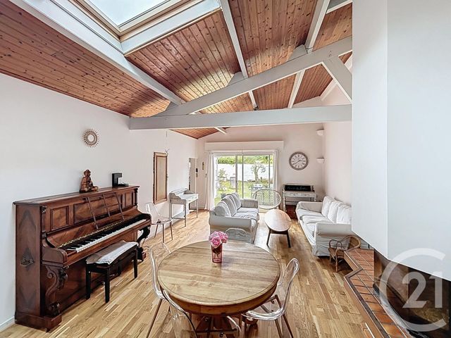 Maison &agrave; louer - 4 pi&egrave;ces - 102,40 m2 - Rochefort - 17 - POITOU-CHARENTES