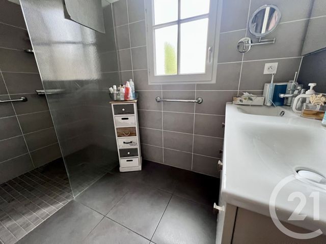 Appartement T4 &agrave; vendre - 4 pi&egrave;ces - 108,32 m2 - La Rochelle - 17 - POITOU-CHARENTES