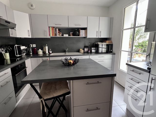 Appartement T4 &agrave; vendre - 4 pi&egrave;ces - 108,32 m2 - La Rochelle - 17 - POITOU-CHARENTES
