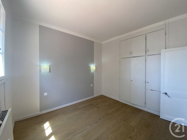 Maison &agrave; louer - 6 pi&egrave;ces - 177,80 m2 - La Rochelle - 17 - POITOU-CHARENTES