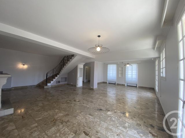 Maison &agrave; louer - 6 pi&egrave;ces - 177,80 m2 - La Rochelle - 17 - POITOU-CHARENTES