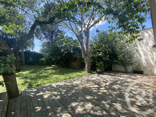 Maison &agrave; louer - 6 pi&egrave;ces - 177,80 m2 - La Rochelle - 17 - POITOU-CHARENTES