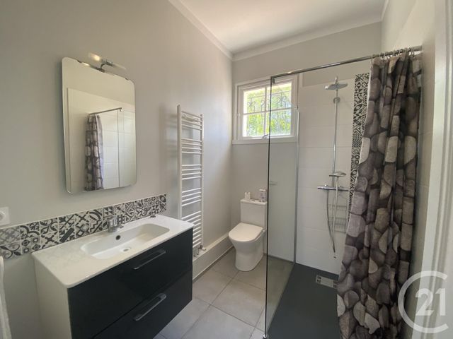Maison &agrave; louer - 6 pi&egrave;ces - 177,80 m2 - La Rochelle - 17 - POITOU-CHARENTES