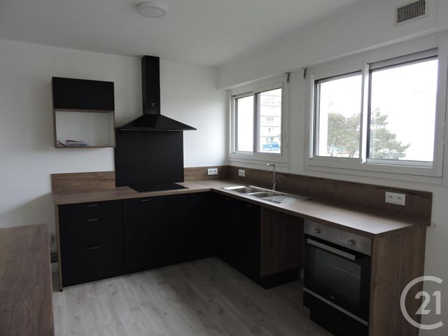 Appartement T3 &agrave; louer - 3 pi&egrave;ces - 83,28 m2 - La Rochelle - 17 - POITOU-CHARENTES