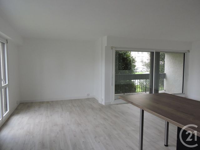 Appartement T3 &agrave; louer - 3 pi&egrave;ces - 83,28 m2 - La Rochelle - 17 - POITOU-CHARENTES