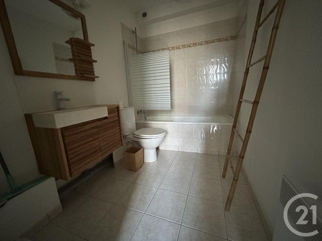 Appartement Studio &agrave; louer - 1 pi&egrave;ce - 26,98 m2 - La Rochelle - 17 - POITOU-CHARENTES