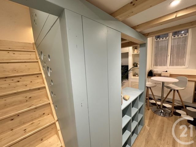 Appartement T1 &agrave; louer - 1 pi&egrave;ce - 16,20 m2 - La Rochelle - 17 - POITOU-CHARENTES