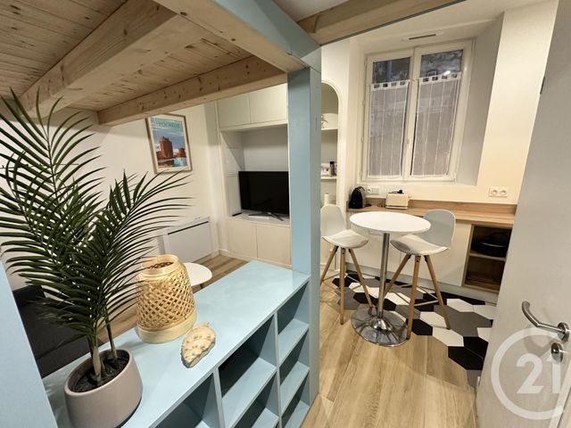 Appartement T1 &agrave; louer - 1 pi&egrave;ce - 16,20 m2 - La Rochelle - 17 - POITOU-CHARENTES