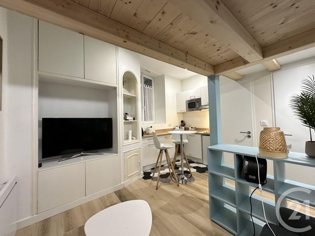 Appartement T1 &agrave; louer - 1 pi&egrave;ce - 16,20 m2 - La Rochelle - 17 - POITOU-CHARENTES
