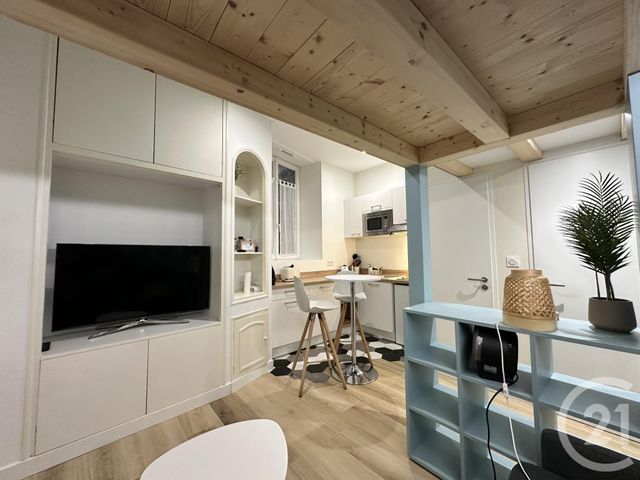 Appartement T1 &agrave; louer - 1 pi&egrave;ce - 16,20 m2 - La Rochelle - 17 - POITOU-CHARENTES