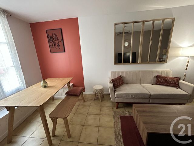 Maison &agrave; louer - 1 pi&egrave;ce - 13,62 m2 - La Rochelle - 17 - POITOU-CHARENTES
