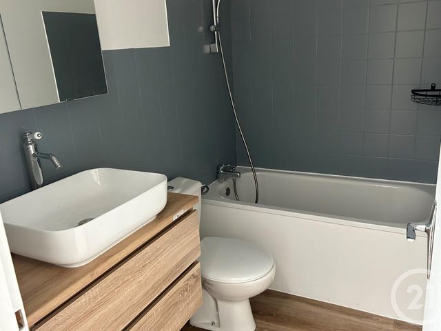 Appartement F2 &agrave; louer - 2 pi&egrave;ces - 51,52 m2 - La Rochelle - 17 - POITOU-CHARENTES