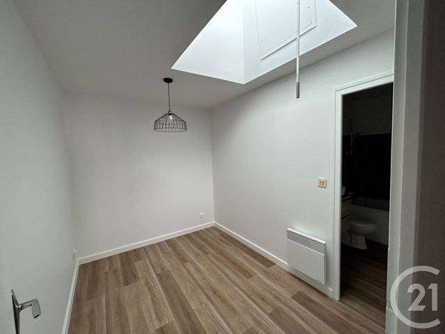 Appartement F2 &agrave; louer - 2 pi&egrave;ces - 51,52 m2 - La Rochelle - 17 - POITOU-CHARENTES