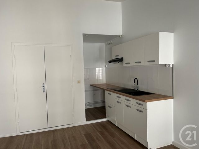 Appartement F2 &agrave; louer - 2 pi&egrave;ces - 51,52 m2 - La Rochelle - 17 - POITOU-CHARENTES