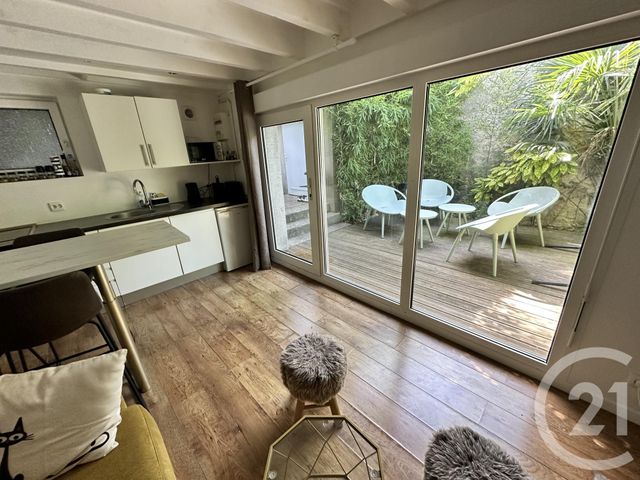 Appartement T2 duplex &agrave; louer - 2 pi&egrave;ces - 26,72 m2 - La Rochelle - 17 - POITOU-CHARENTES
