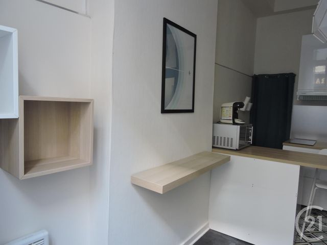 Appartement Studio &agrave; louer - 1 pi&egrave;ce - 14,61 m2 - La Rochelle - 17 - POITOU-CHARENTES