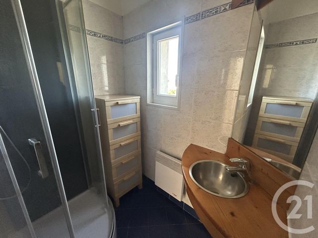 Appartement &agrave; louer - 3 pi&egrave;ces - 51,10 m2 - La Rochelle - 17 - POITOU-CHARENTES
