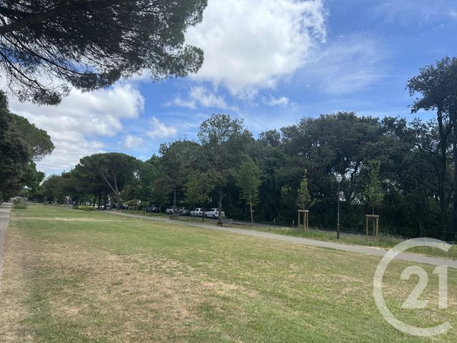 Appartement &agrave; louer - 3 pi&egrave;ces - 51,10 m2 - La Rochelle - 17 - POITOU-CHARENTES