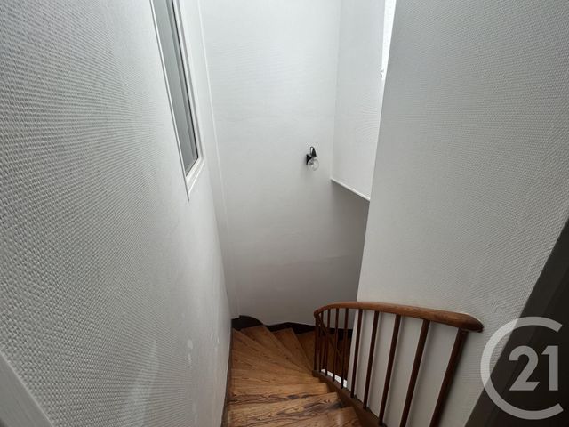 Appartement &agrave; louer - 3 pi&egrave;ces - 51,10 m2 - La Rochelle - 17 - POITOU-CHARENTES