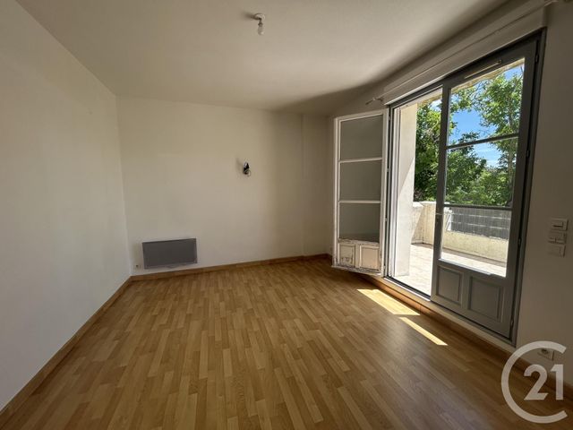 Appartement &agrave; louer - 3 pi&egrave;ces - 51,10 m2 - La Rochelle - 17 - POITOU-CHARENTES